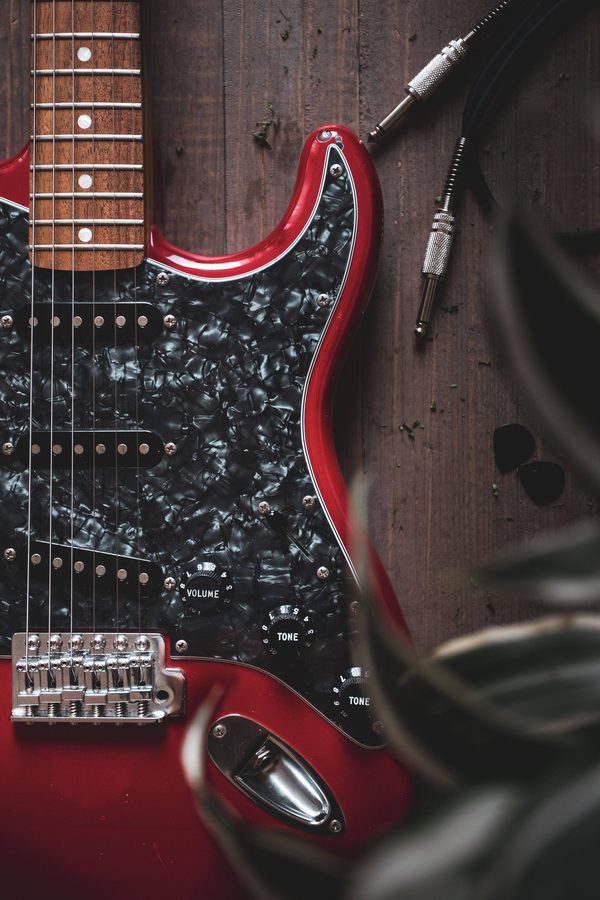 Comment utiliser un pic de guitare à paris ?